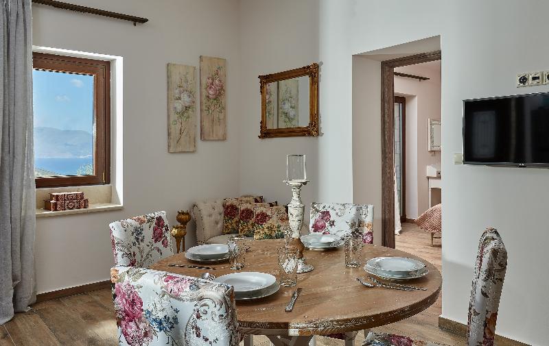 كاميلاريون Orelia Cretan Villas & Deluxe Apartments المظهر الخارجي الصورة